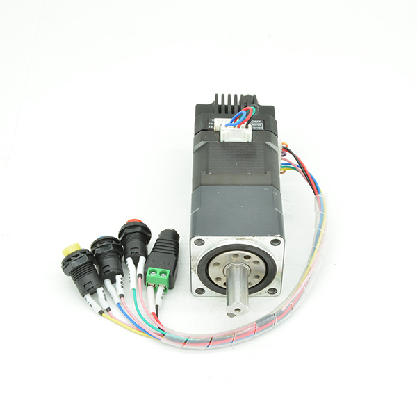 stepper motor with harmonic drive