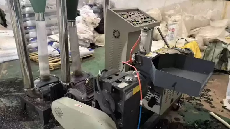 plastic agglomerator